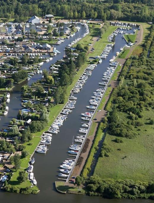 Вилла Relaxing Retreat Near Norfolk Broads Норвич Экстерьер фото